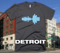 Mirrored Skyline Fashions Image 5