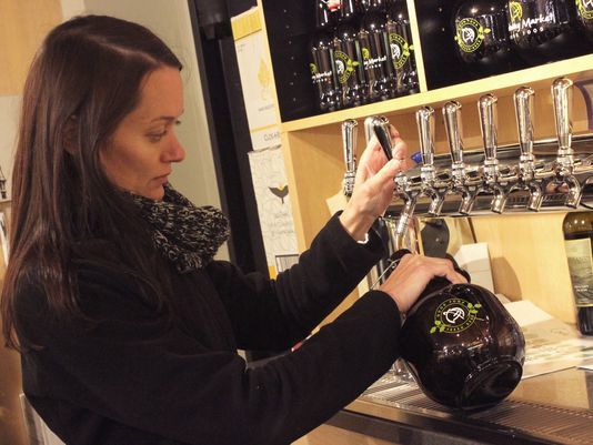 Beer-Serving Grocery Markets