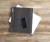 Stylus-Wielding Tablet Cases Image 3