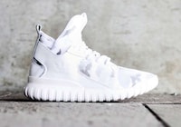 White Camo Sneakers Image 3