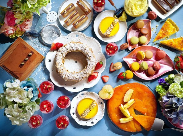 29 Entertainment-Focused Dining Ideas