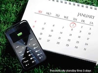 Credit Card-Sized Cellphones Image 6