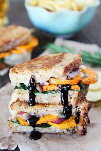 Autumnal Grilled Cheese Sandwiches Image 4