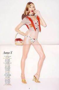 2009 French Vogue Pinup Calendar Image 6
