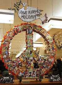 Psychedelic Christmas Campaigns Image 3