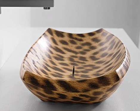25 Dramatic Sinks