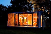 Nomad Bachelor Pads Image 5