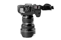 Camera-Clutching Accessories Image 7