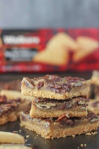 Boozy Pecan Pie Bars Image 5
