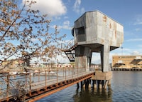 Elevated Steel Saunas Image 7