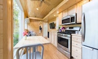Compact Eight-Person Homes Image 2