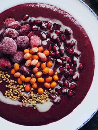 Blood-Cleaning Smoothie Bowls Image 2