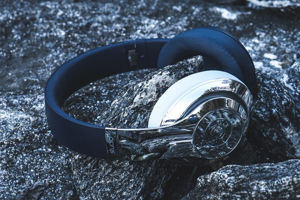 Crossover Metropolitan Headphones