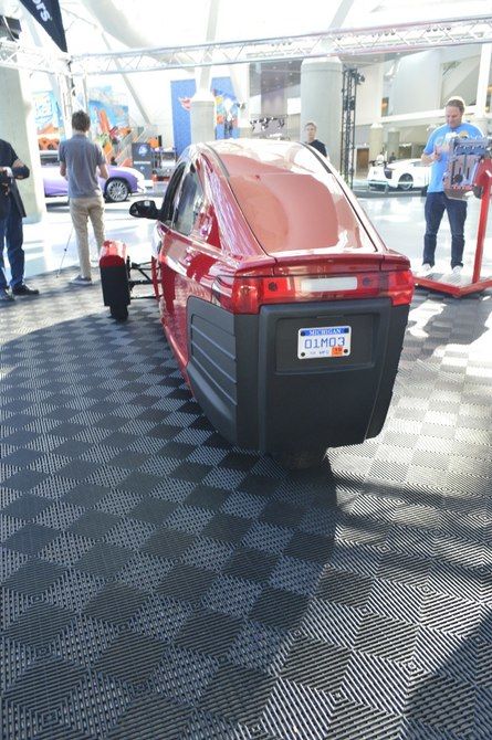 Efficient Three-Wheeled Cars