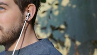 Mobius Strip-Inspired Headphones Image 2
