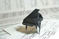 Intricate Origami Artwork Image 8