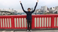 Oversized Arm Selfie Sticks Image 3