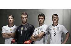 Crisp Soccer Collections