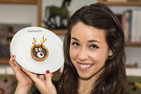 Luxurious Reindeer Tarts Image 4