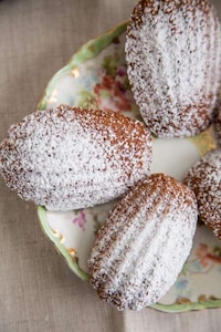 Hot Cocoa-Inspired Cakes Image 3