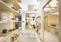 Minimalist Shared Retail Spaces Image 4