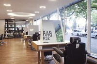 Hip Barber School Shops Image 5