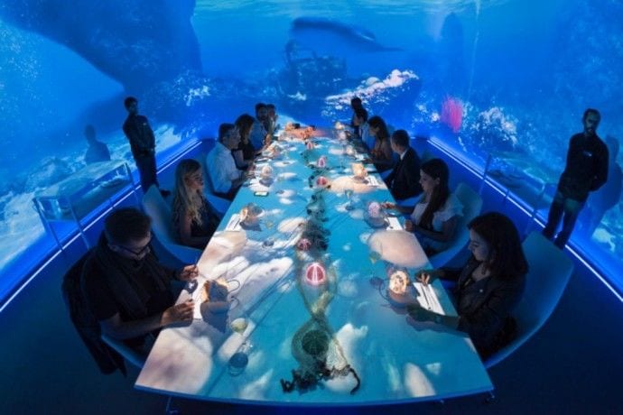 VR-Powered Hotel Dinners