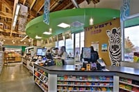 Fresh Locavore Grocers Image 2