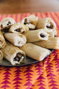 Cheesy Vegetarian Tamales Image 3