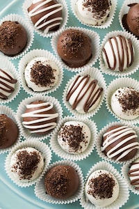 Sandwiched Cookie Truffles Image 8