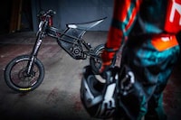 Connected Electric Stunt Bikes Image 3