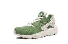 Tree-Themed Running Shoes