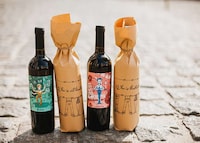 Caricatured Wine Packaging Image 8