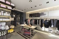 NYC-Inspired Lifestyle Shops Image 3