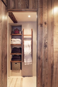 Rustic Attic Apartments Image 7