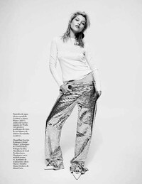 Vivid Glam Rock Editorials Image 5