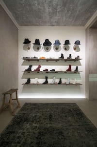 Chic Fashion-Forward Boutiques Image 3