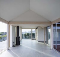 Simple Glass Homes Image 2