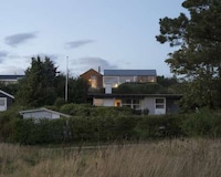 Simple Glass Homes Image 6