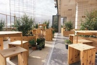 Casual Rooftop Beer Gardens Image 2