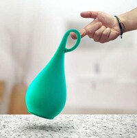No-Cap Shampoo Packaging Image 3