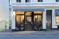 Sophisticated Italian Bistros Image 6