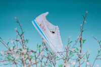 Traditional Tree Sneakers Image 2