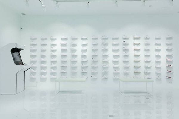 40 Shoe Store Experiences