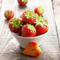 Berry-Infused Beauty Elixirs Image 4