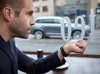Car-Controlling Smart Bands Image 2