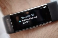Car-Controlling Smart Bands Image 3