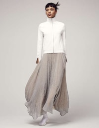 Modern Monochrome Editorials Image 3