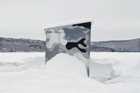 Boxed Fishing Hut Portraits Image 5