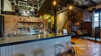 Industrial Hybrid Lounges Image 8